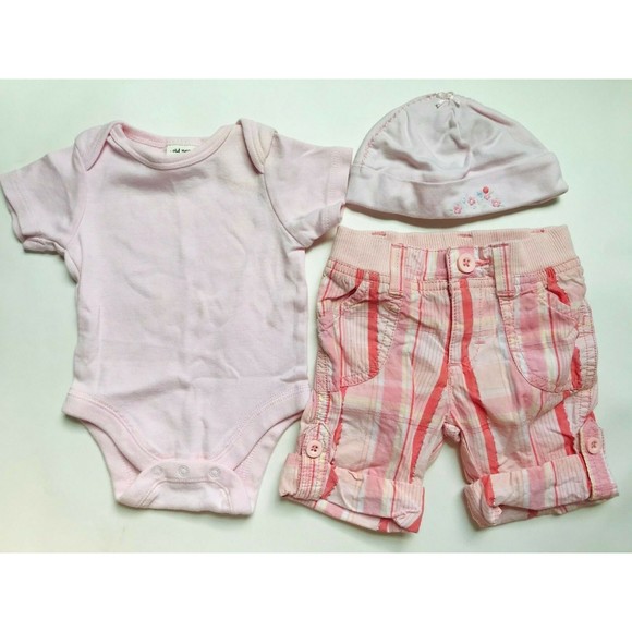 Girl's Size 3M 0-3 Months 3 Piece Pink Old Navy Top, Plaid Sonoma Capris + Hat - Picture 1 of 9